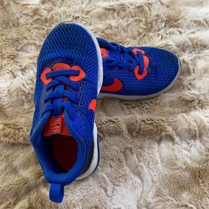 Nike air sneaker - size C 10